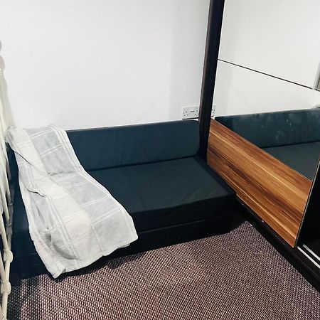 Modern Home With Free Parking,Near To City Center 利物浦 外观 照片
