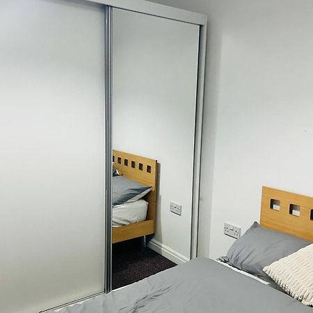 Modern Home With Free Parking,Near To City Center 利物浦 外观 照片