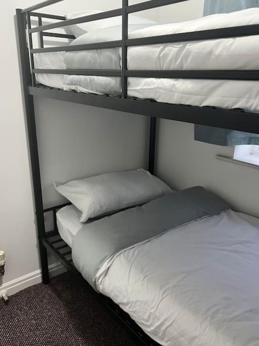 Modern Home With Free Parking,Near To City Center 利物浦 外观 照片